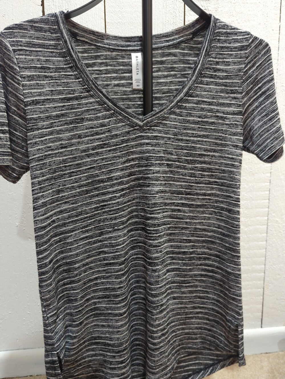 Athleta Gray And White Striped V-Neck Shirt Size XS